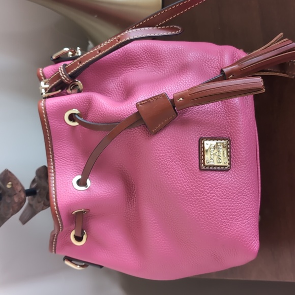 Dooney & Bourke Tassel Front Bucket Bag Aimee In Geranium Pink 💕NWT - Picture 11 of 16